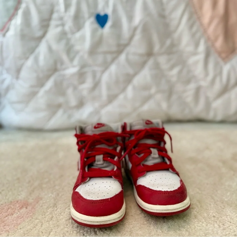 Nike Jordan 1 Retro High OG Varsity Red (9C)